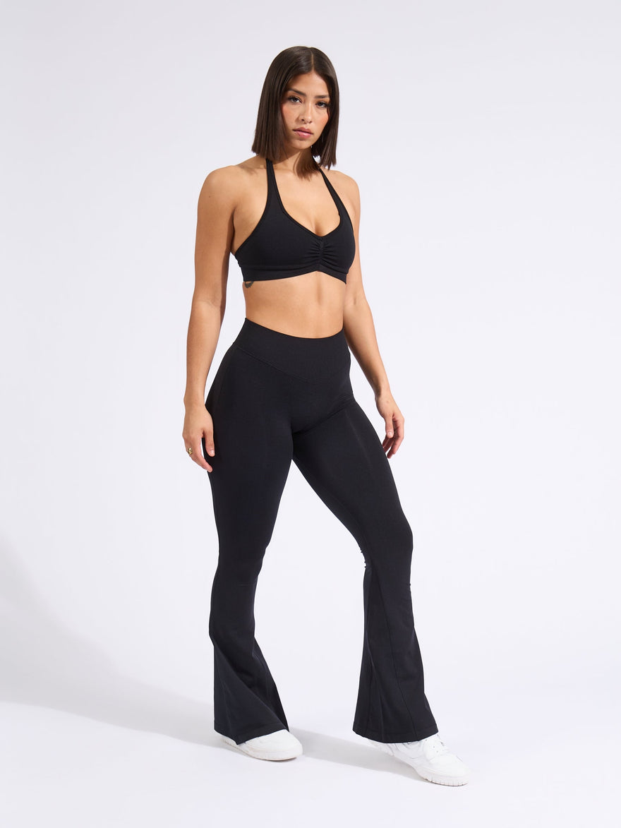 Halter Seamless Sports Bra - Black