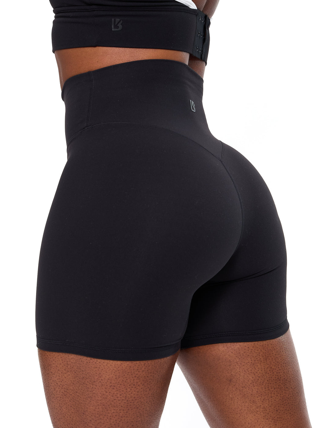 Rosa Short 5" - Onyx Black