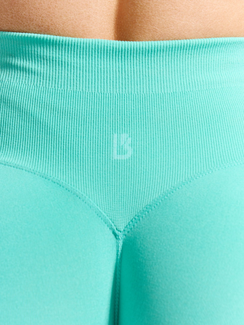 Miracle Seamless Short 6" - Playa Ombre