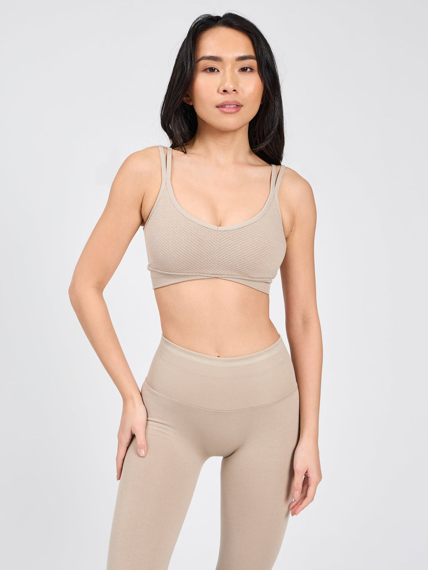 Shape Seamless Sports Bra - Chamomile