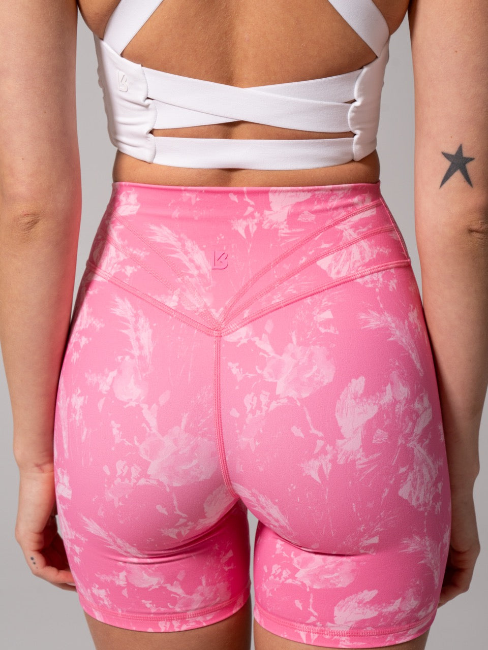 Legacy Short 6" - Essential Print