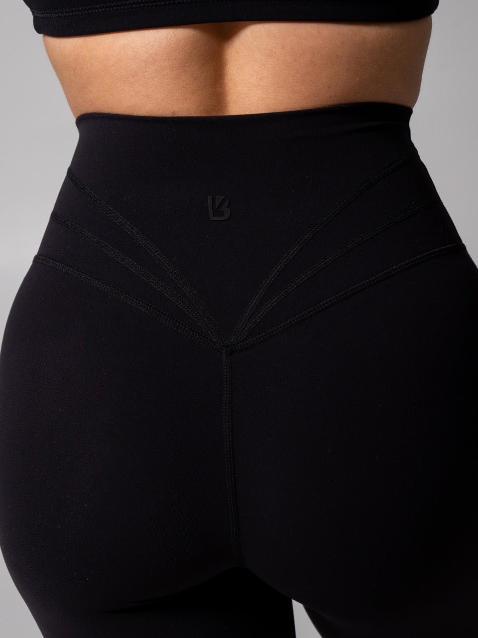 Legacy Flare Legging - Onyx Black