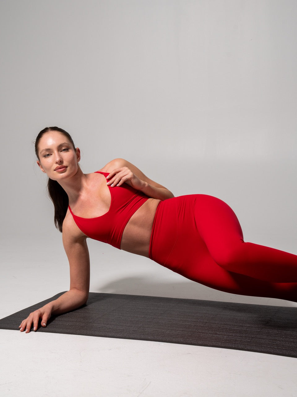 Micro Legacy Legging - Lipstick Red