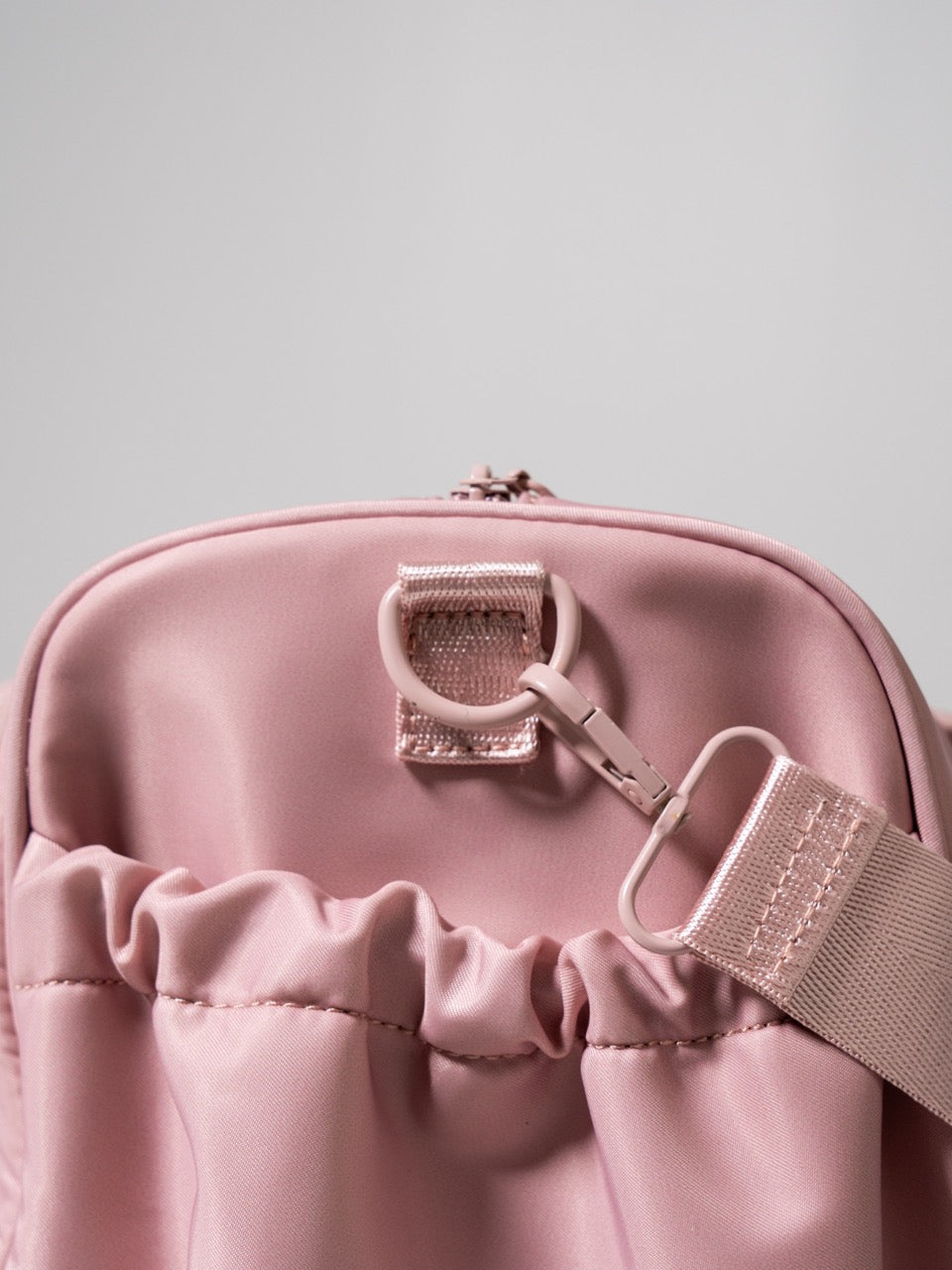 Everyday Duffel - Strawberry Milk