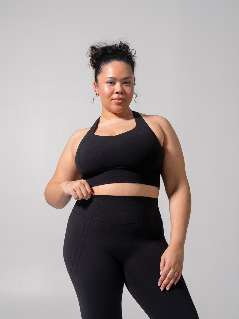 Nubre Twilight Sports Bra - Onyx Black