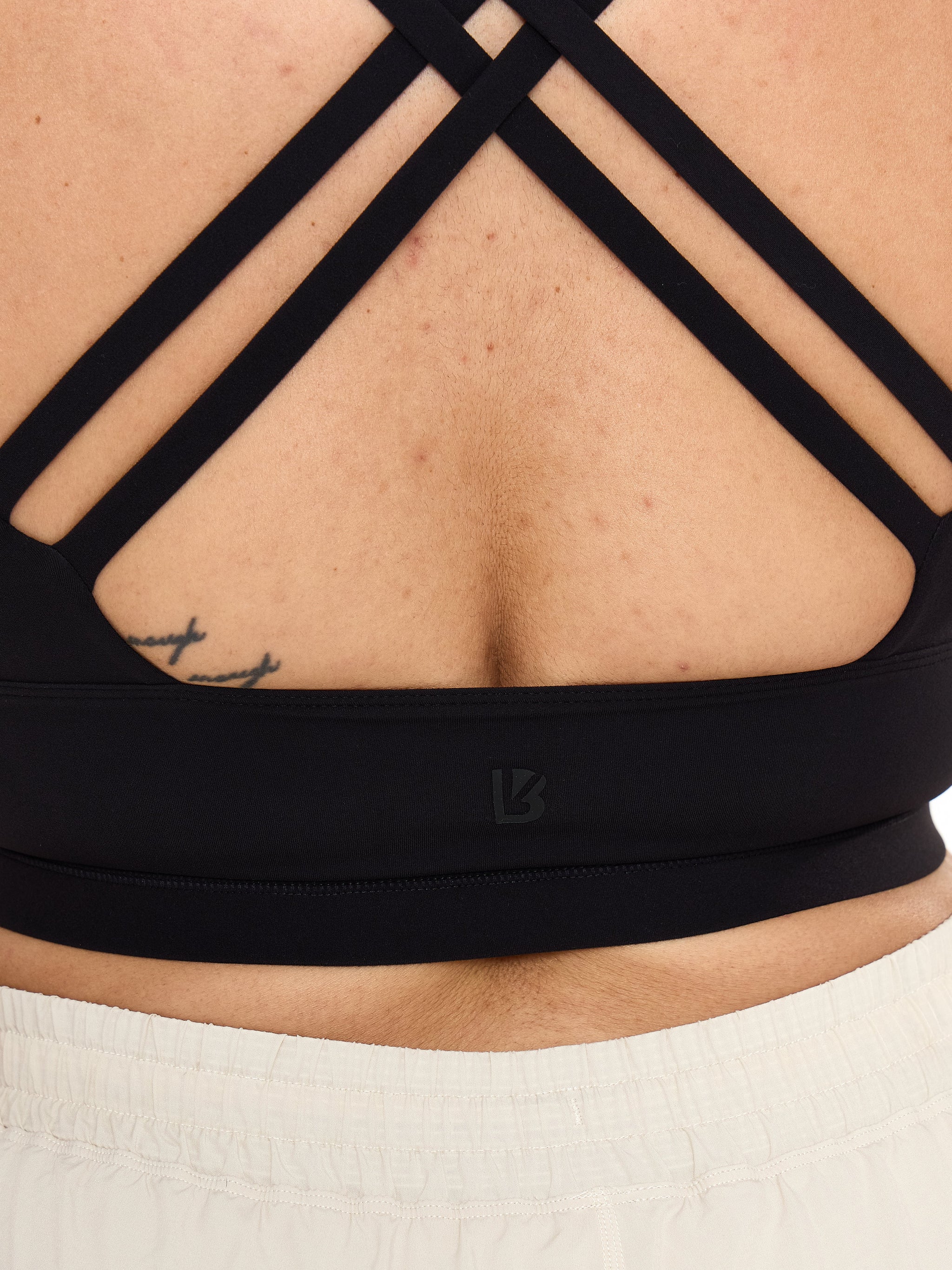 *PREORDER* Rosita Sports Bra - Onyx Black