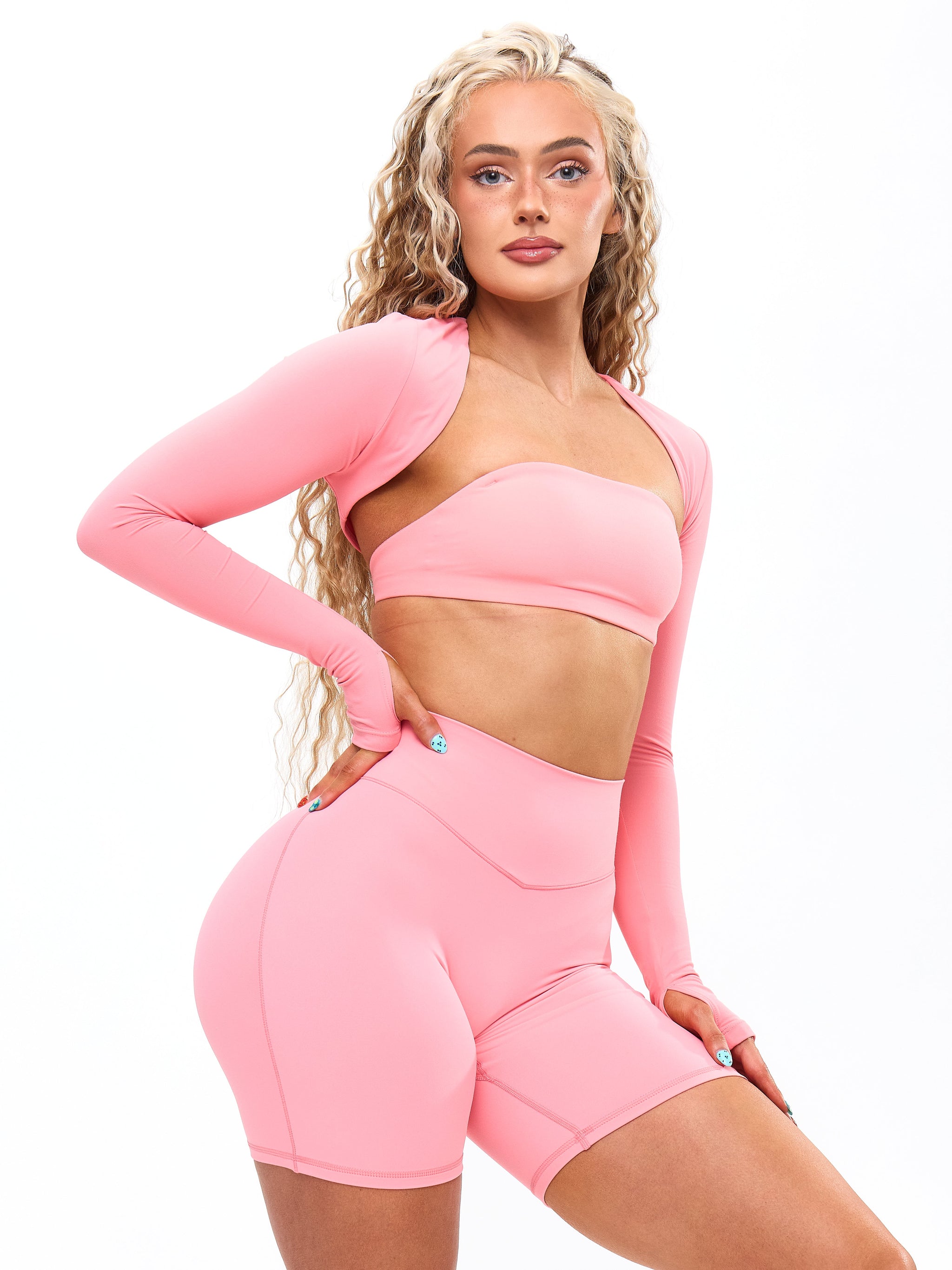 Aggressive Scrunch Short 7" - Guava
