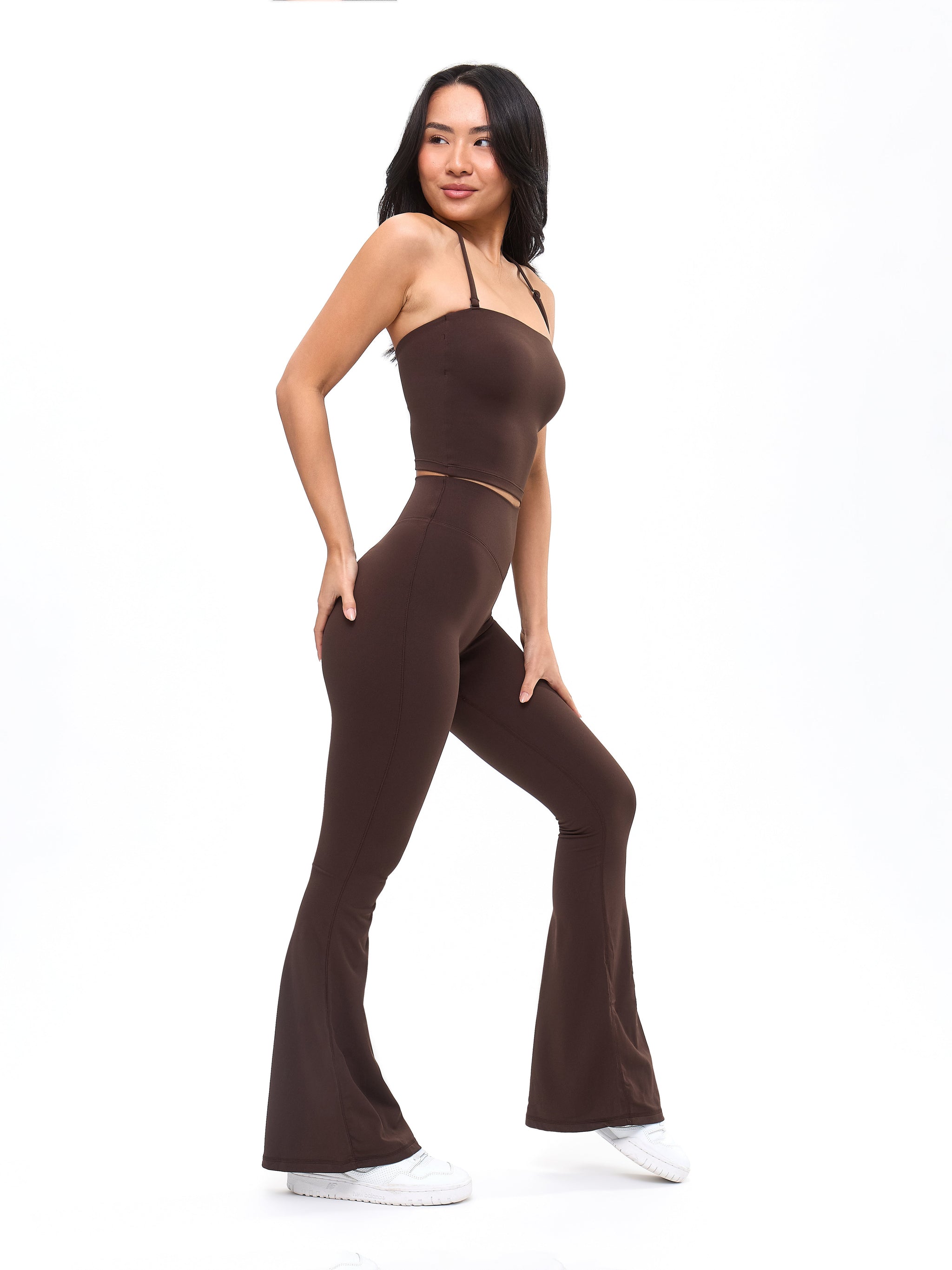 Aggressive Scrunch Flare Legging - Cold Brew