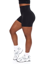 Thumbnail 2 of Rosa Short 5" - Onyx Black, 2 of 7