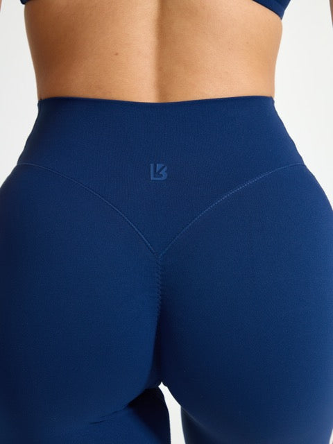Aggressive Scrunch Short 7" - Indigo Shadow