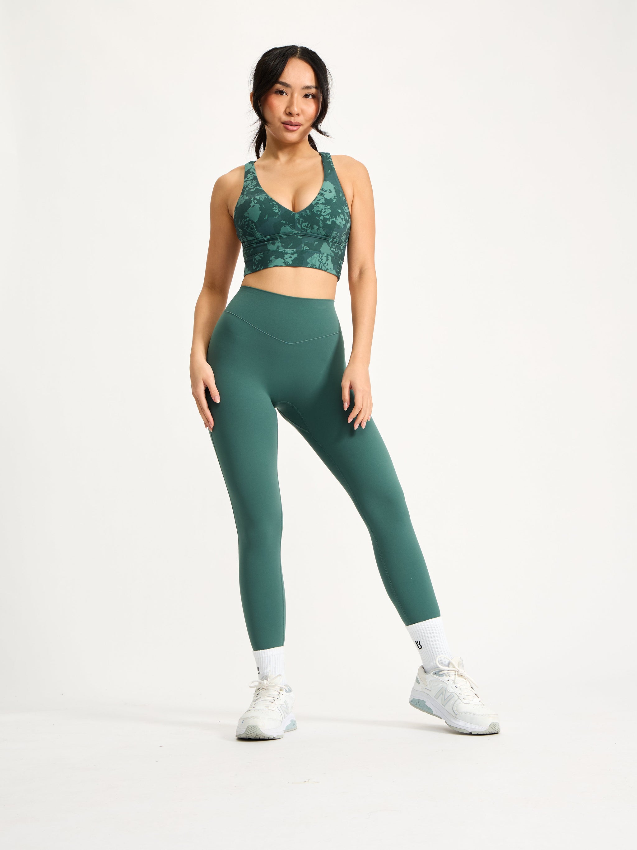 Alpha Sports Bra - Ivy Dahlia