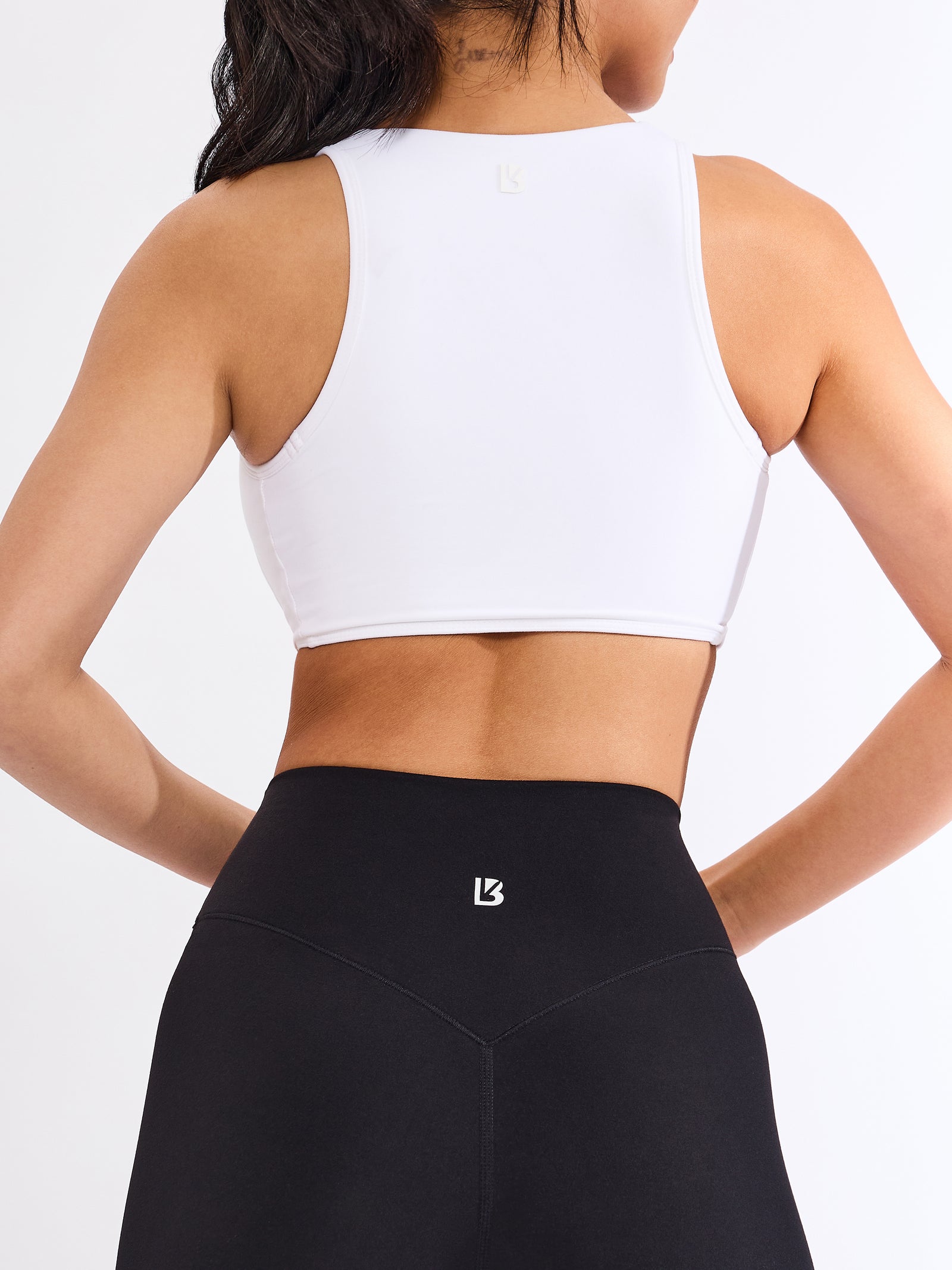 Twisted Curve Sports Bra - White