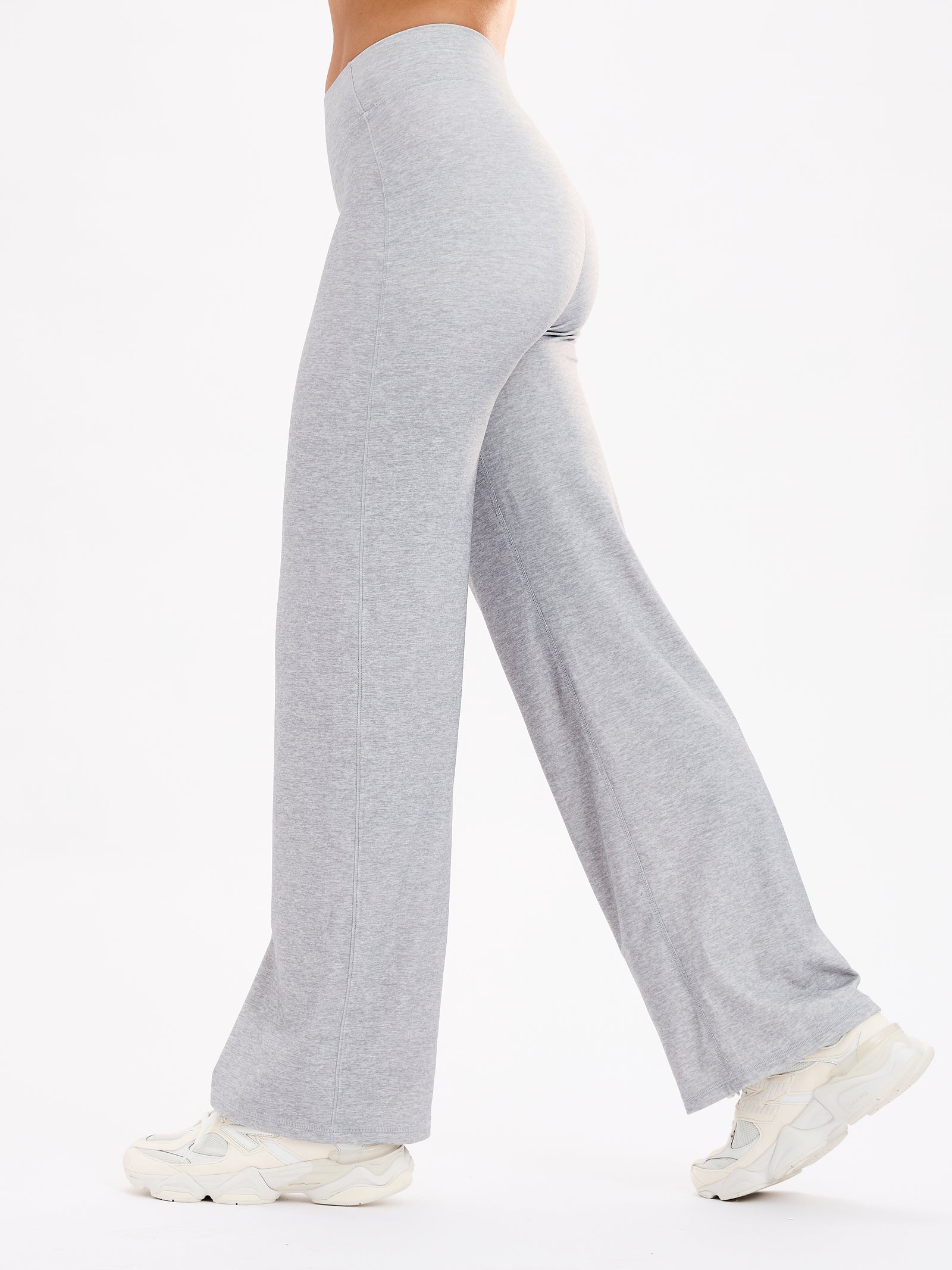 Poshknit Straight Leg Pant - Platinum