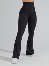 Thumbnail 3 of Legacy Flare Legging - Onyx Black, 3 of 11