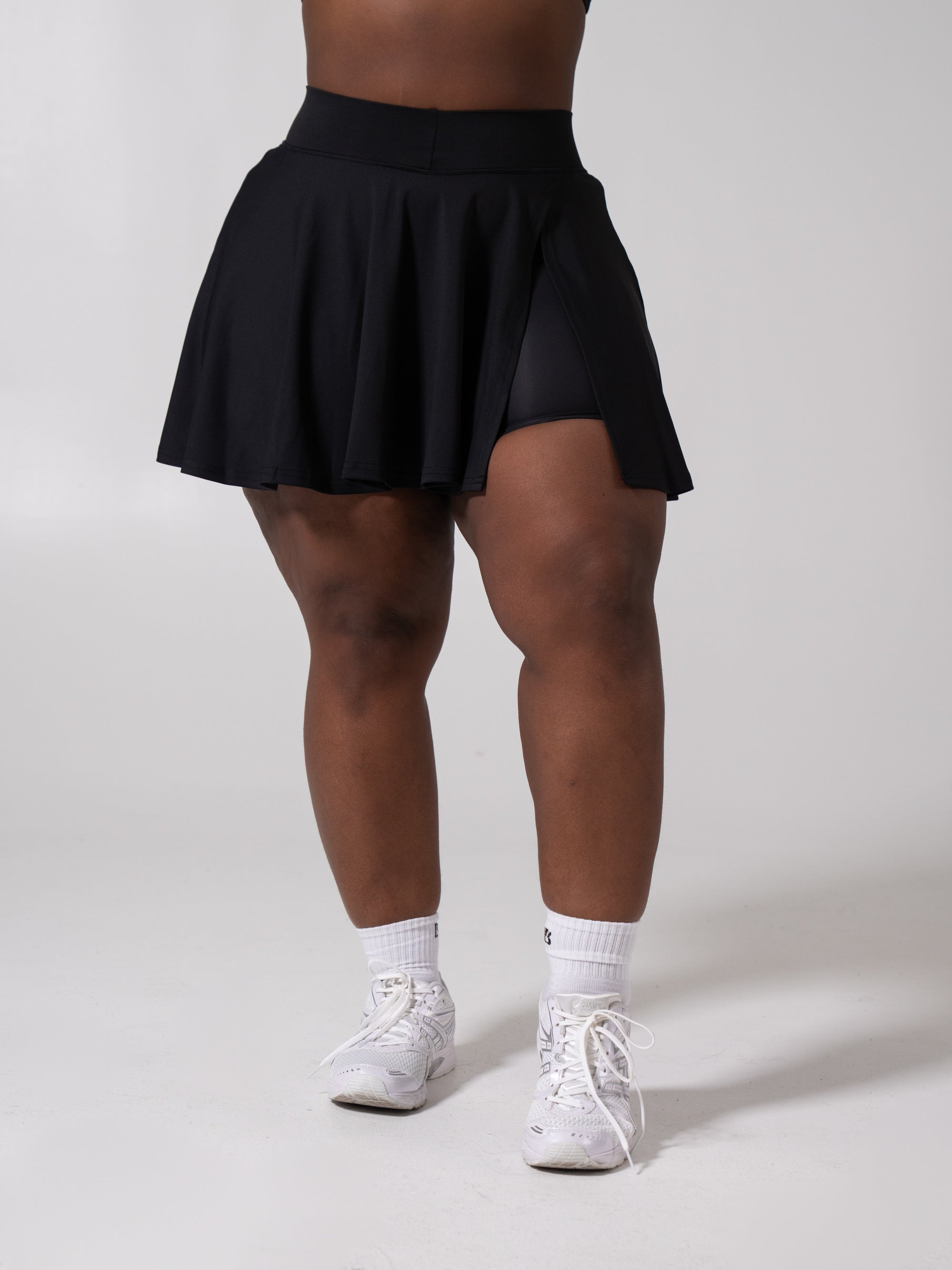 Served Skort - Onyx Black