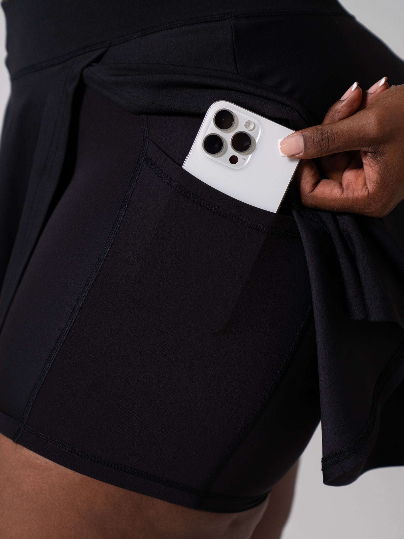 Served Skort - Onyx Black