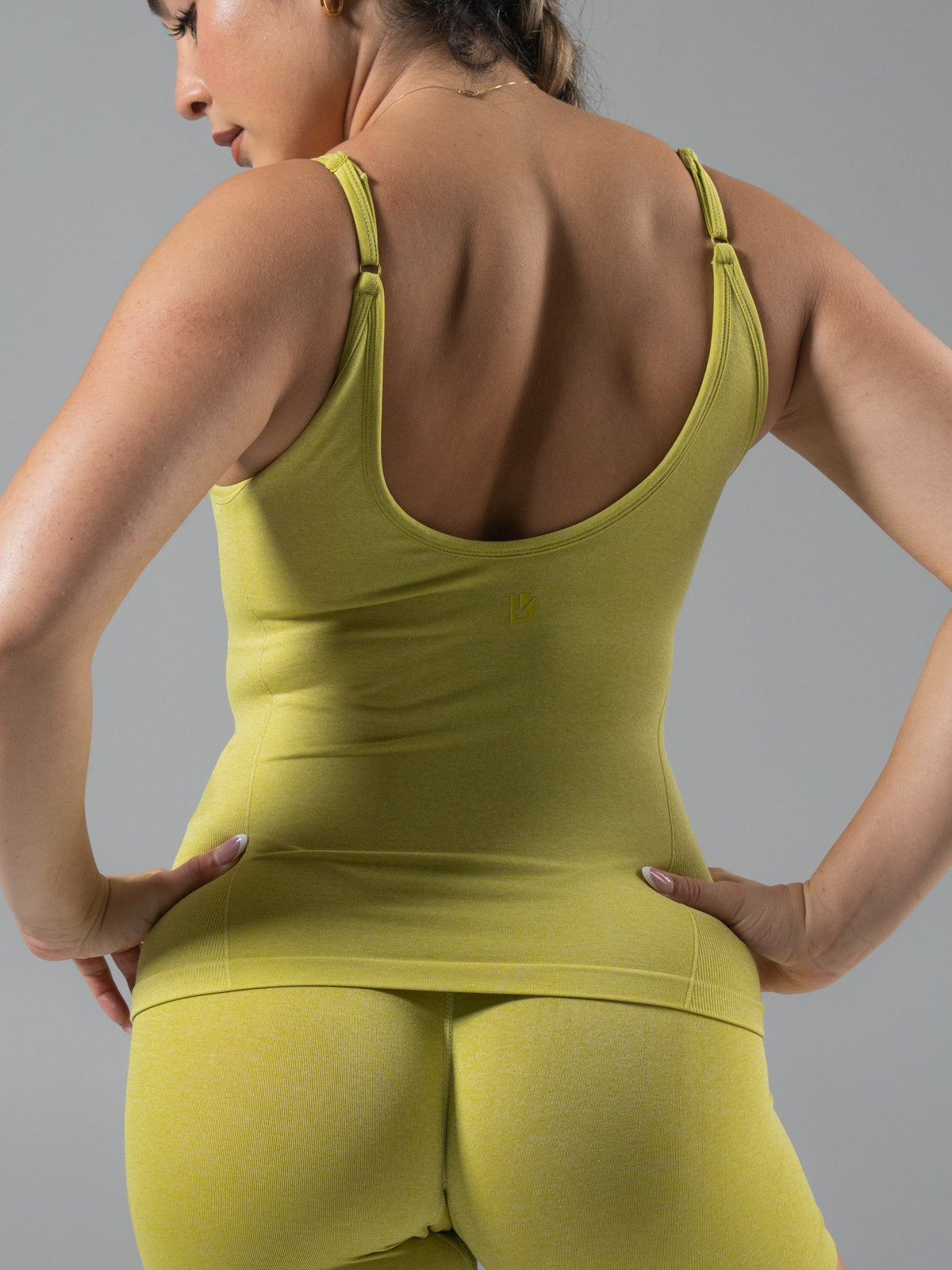 Sculpt Seamlesss Hip Tank - Loki
