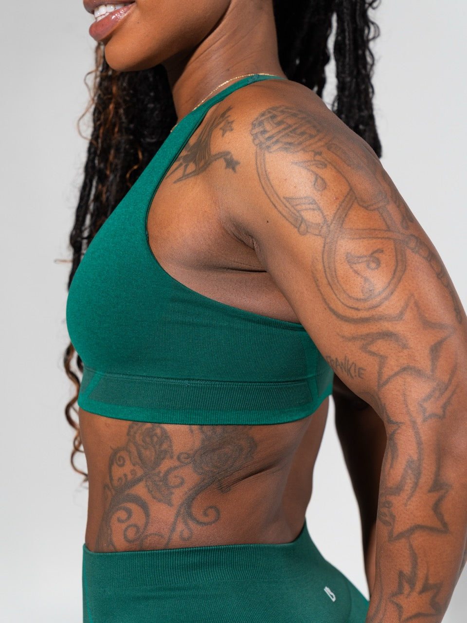 **PREORDER** Shade Seamless Sports Bra - Heather Fresh