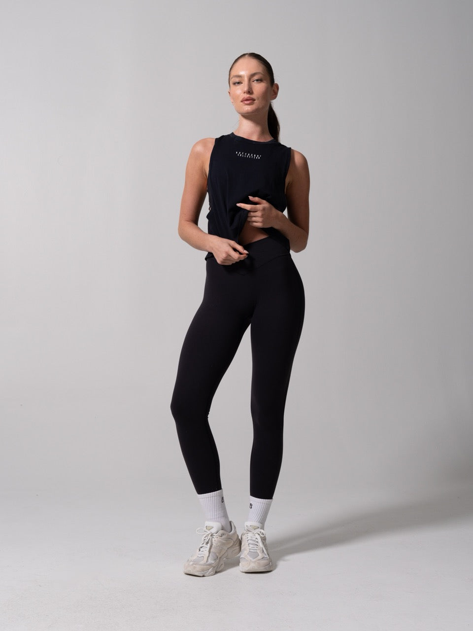 Essential Waist Tank - Onyx Black