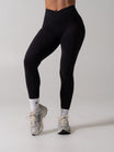 Siren Scrunch Legging - Onyx Black