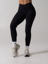 Thumbnail 1 of Siren Scrunch Legging - Onyx Black, 1 of 9