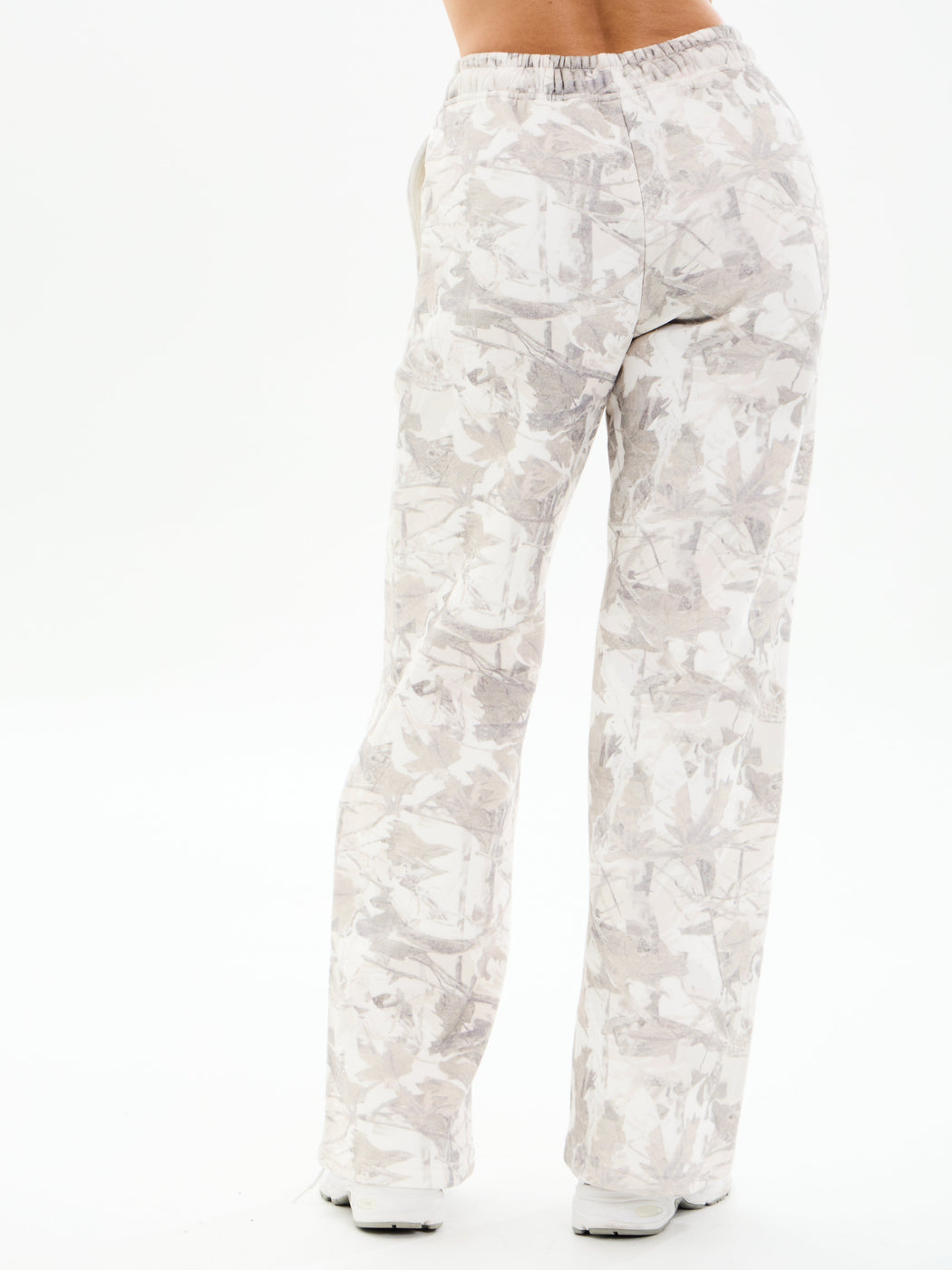 Plush Fleece Straight Leg Sweat Pant - Snow Camo