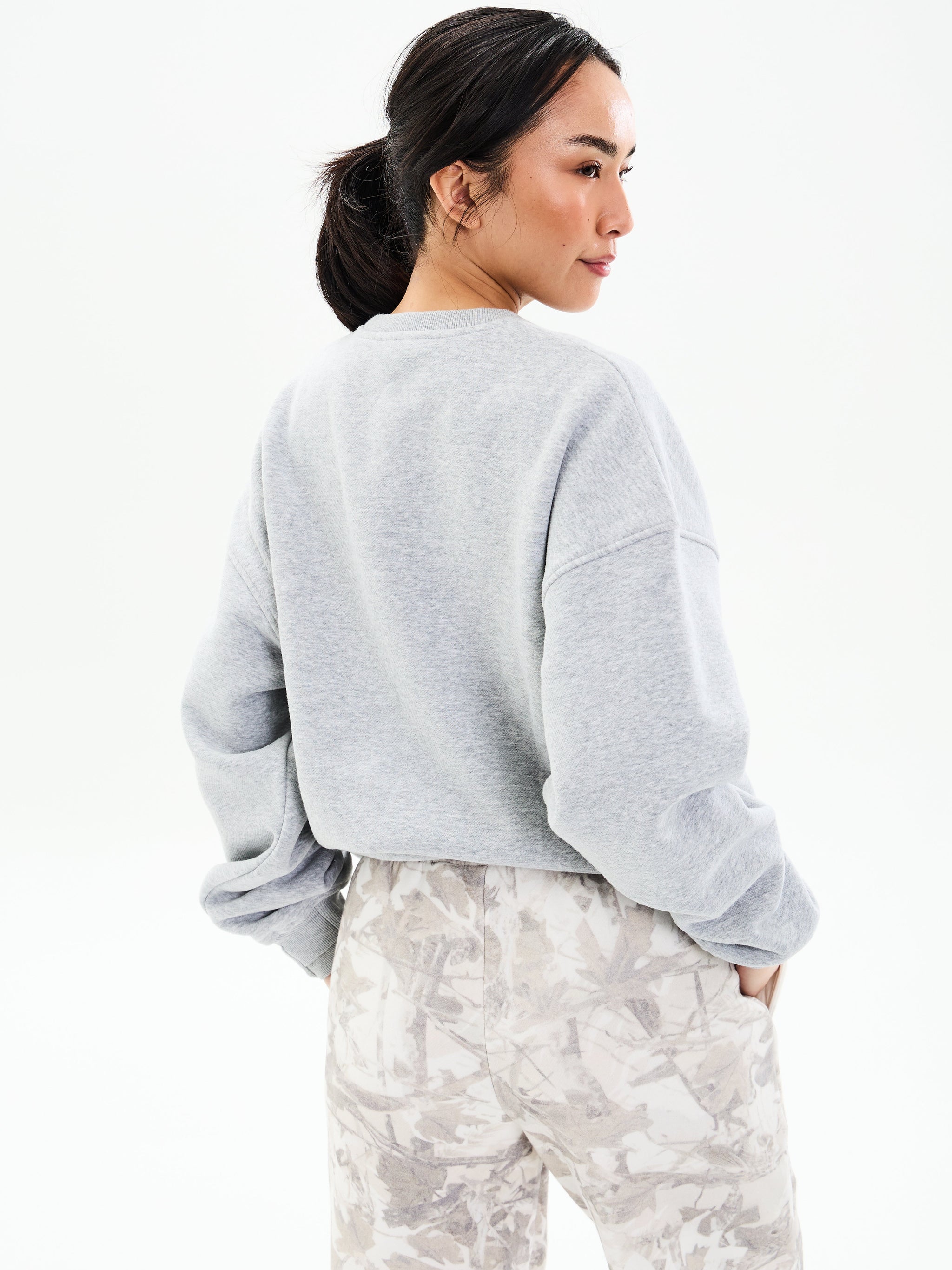 Plush Fleece Crew Pullover - Heather Grey