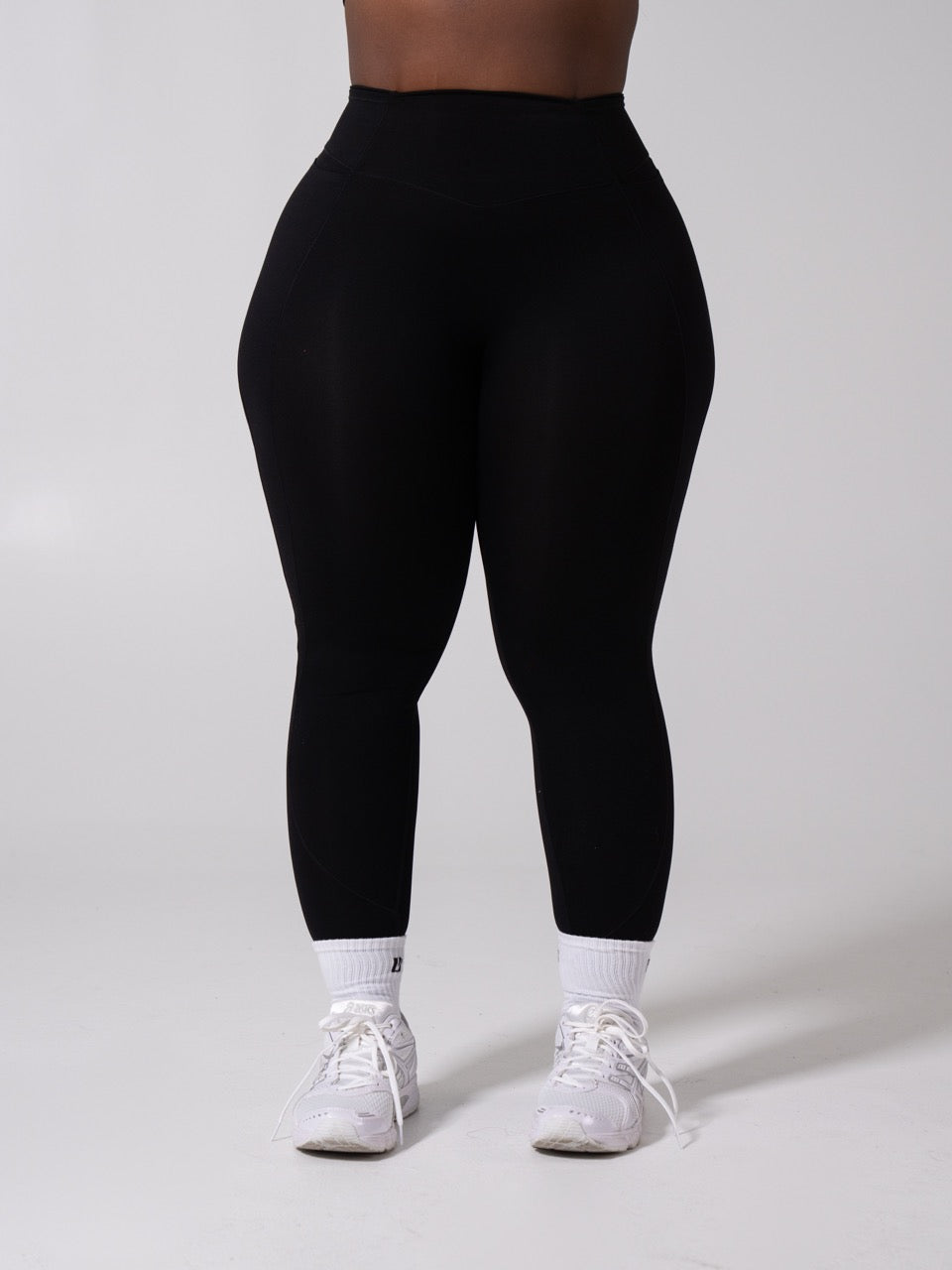 Airbrush Multi Pocket Legging - Onyx Black