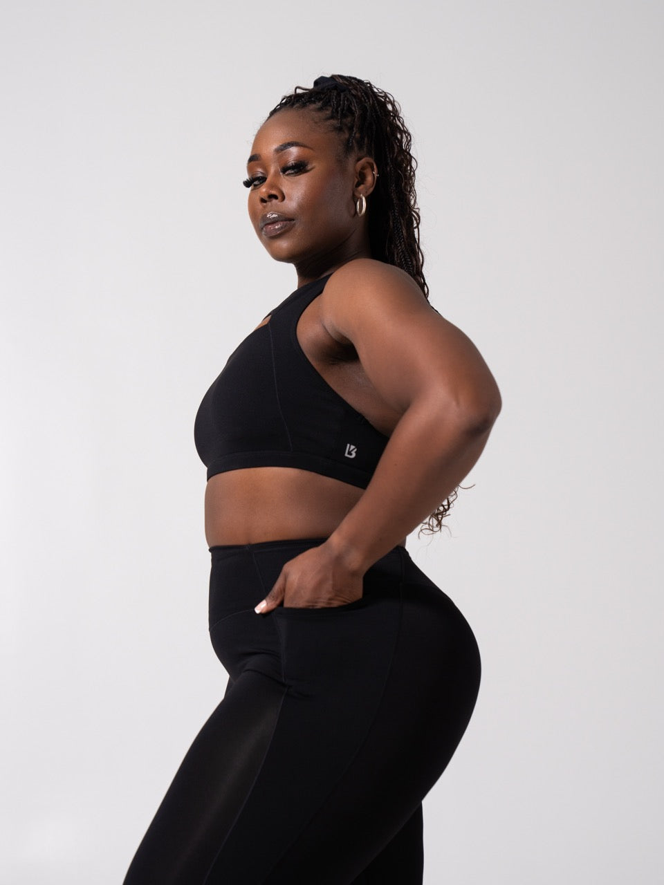 Sprint Her Sports Bra - Onyx Black