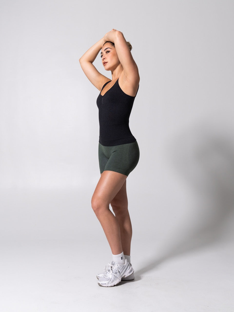 **PREORDER** Miracle Seamless Hip Tank - Heather Charcoal