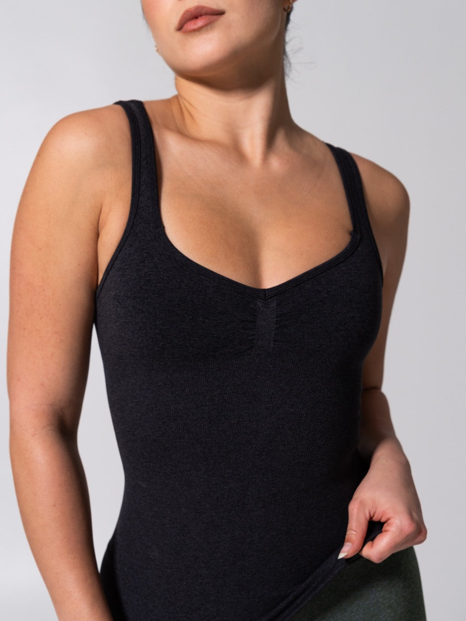 **PREORDER** Miracle Seamless Hip Tank - Heather Charcoal