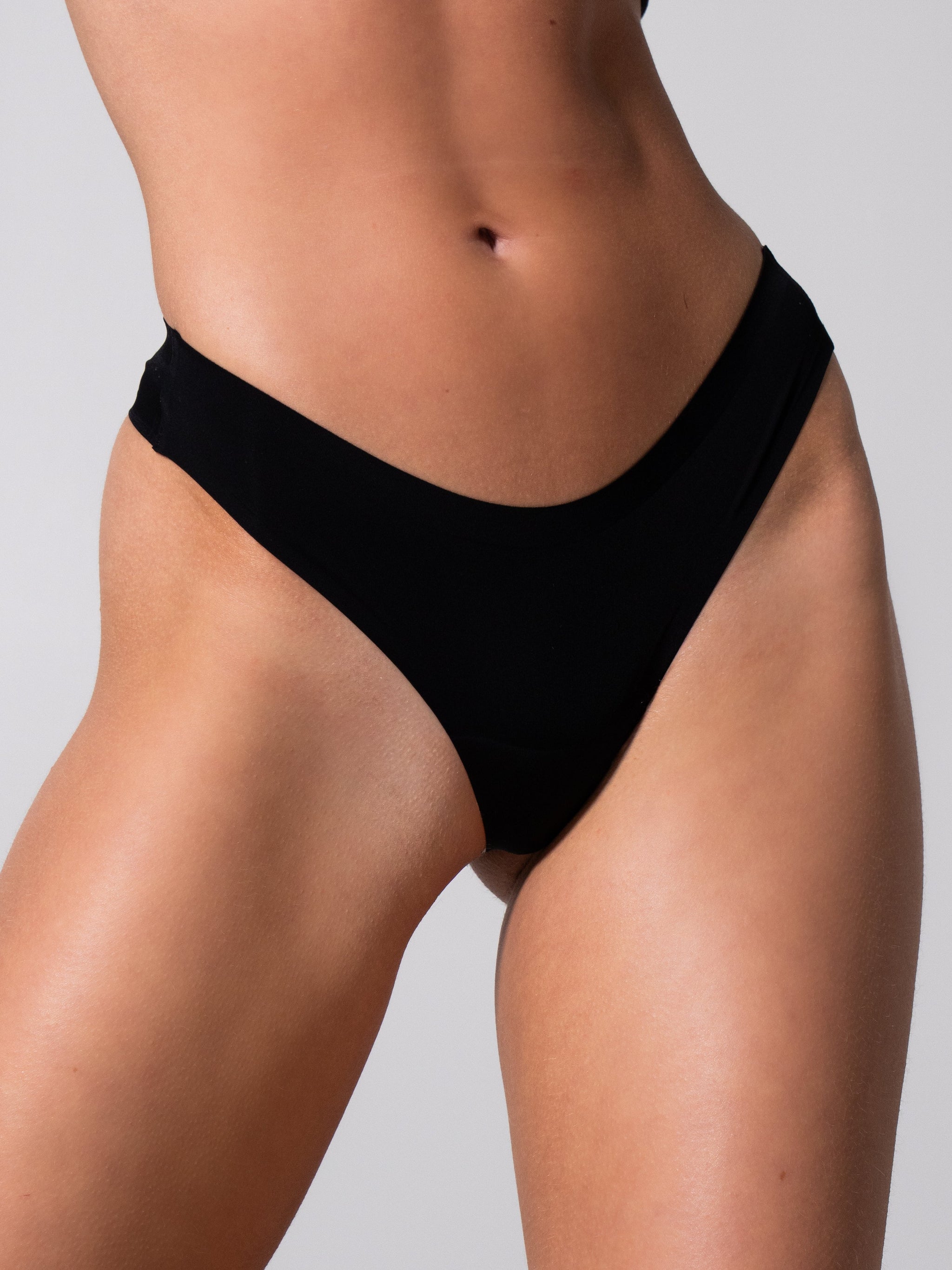 Invisible Hip Rise Thong - Onyx Black