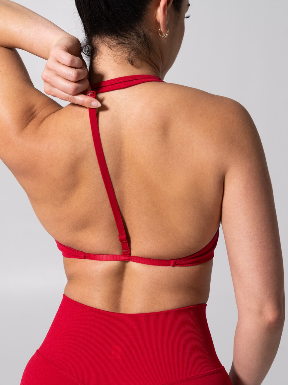 **PREORDER** Micro Seamless Sports Bra - Heather Lipstick Red