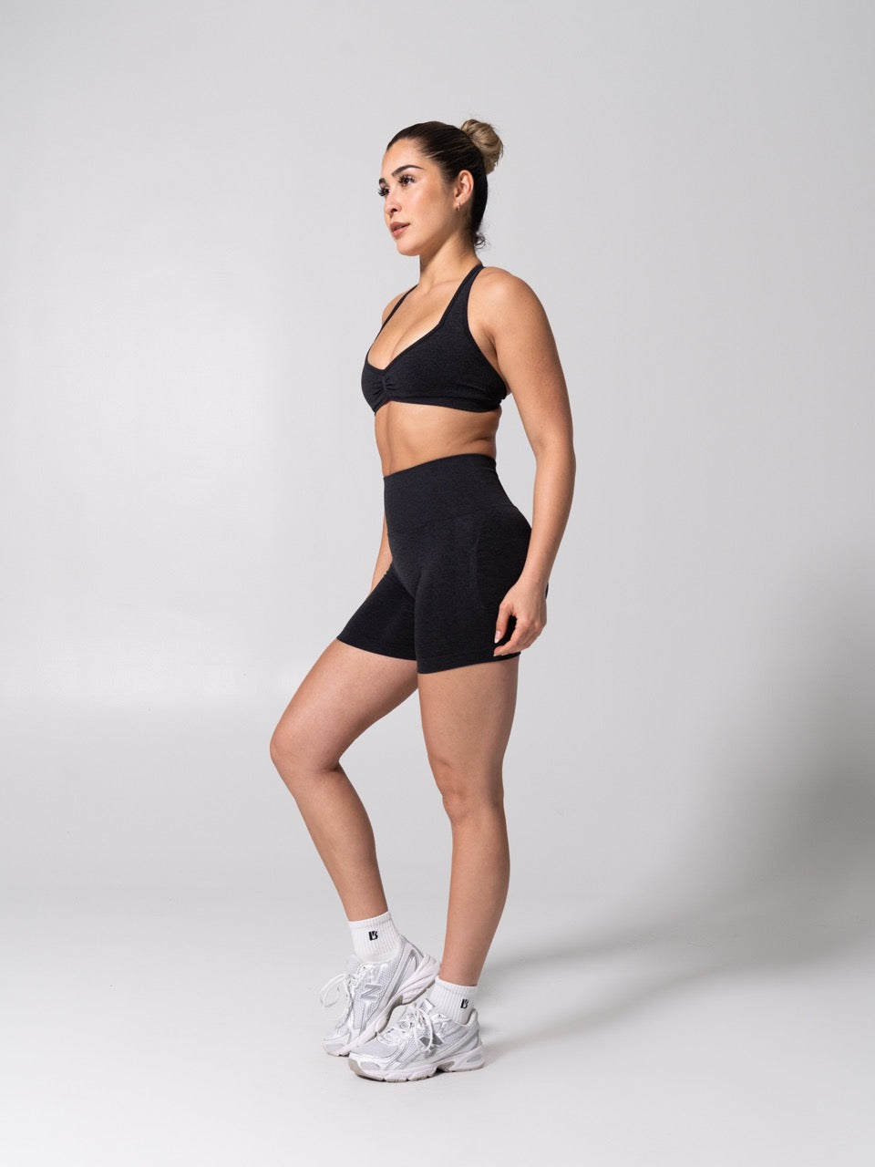 **PREORDER** Micro Seamless Sports Bra - Heather Charcoal