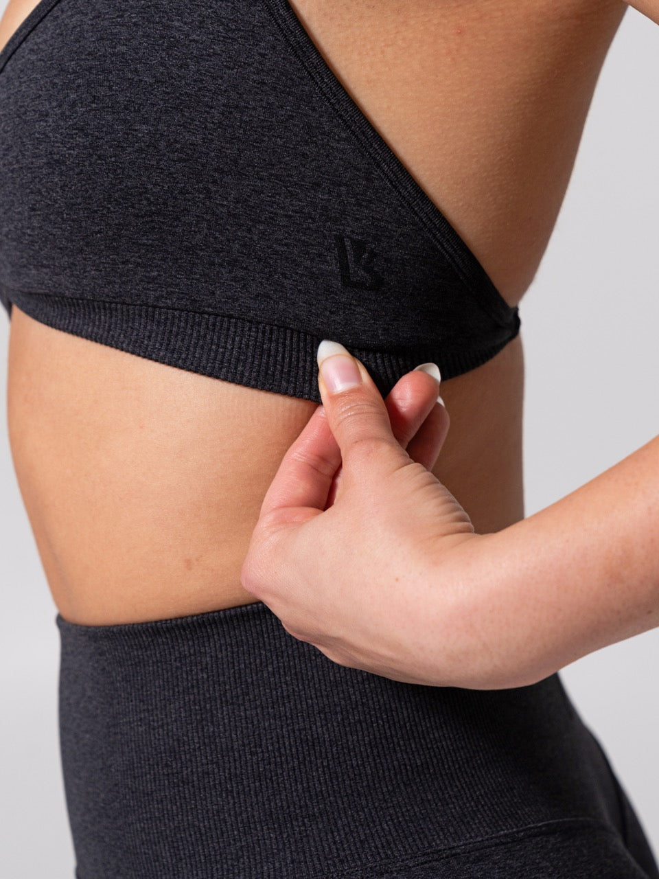**PREORDER** Micro Seamless Sports Bra - Heather Charcoal