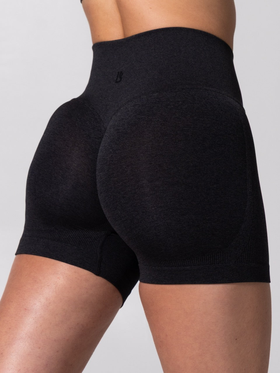 **PREORDER** Miracle Seamless Short 4.5" - Heather Charcoal