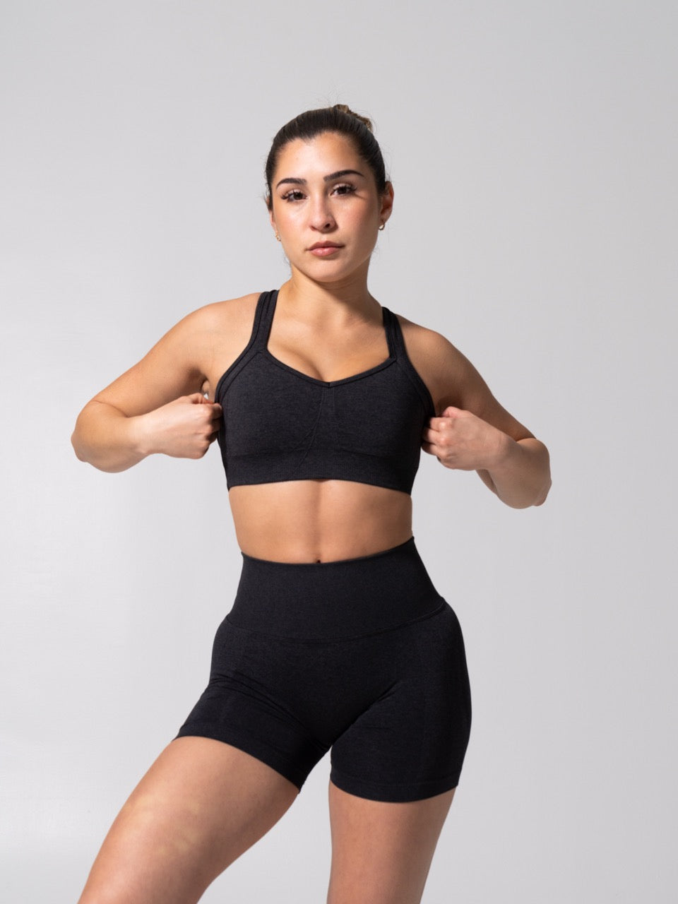 **PREORDER** Vida Seamless Sports Bra - Heather Charcoal