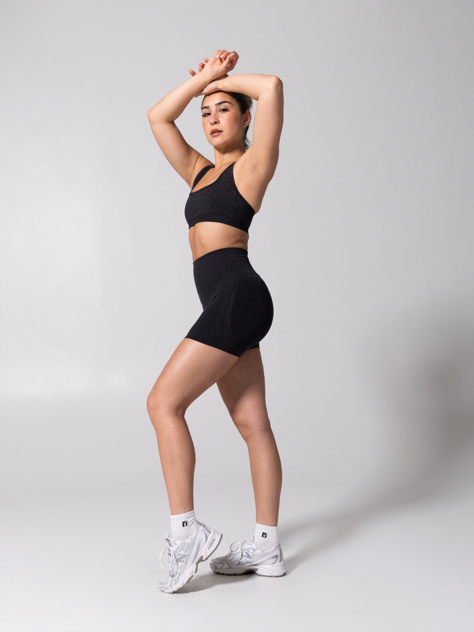 **PREORDER** Power Seamless Sports Bra - Heather Charcoal
