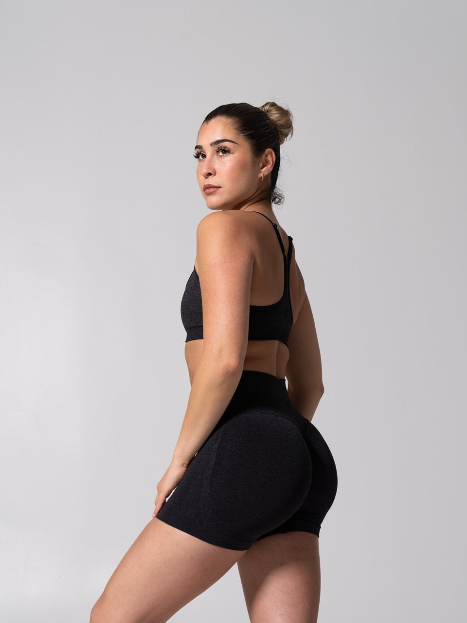 **PREORDER** Power Seamless Sports Bra - Heather Charcoal