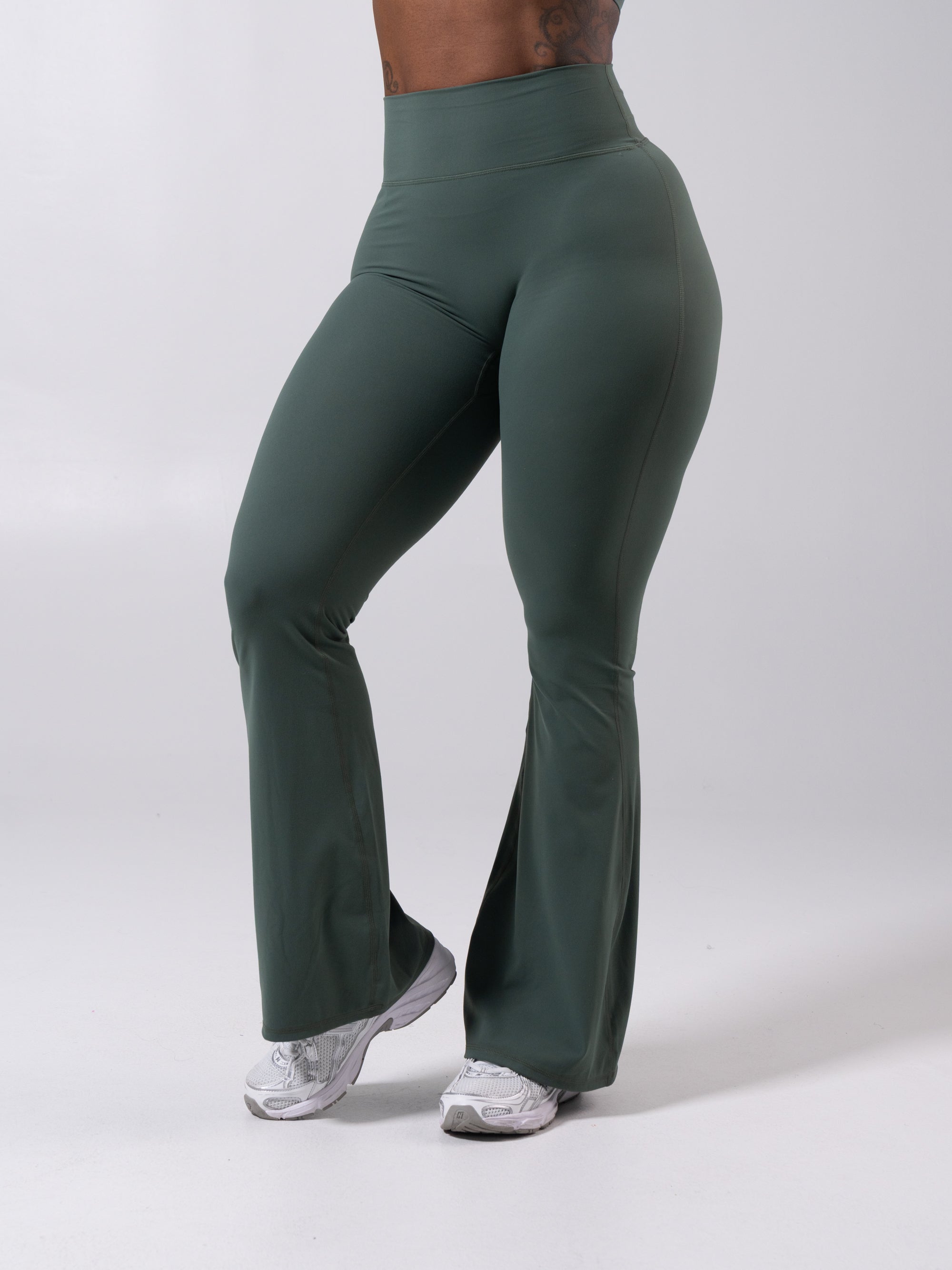 Legacy Flare Legging - Limon Pepino
