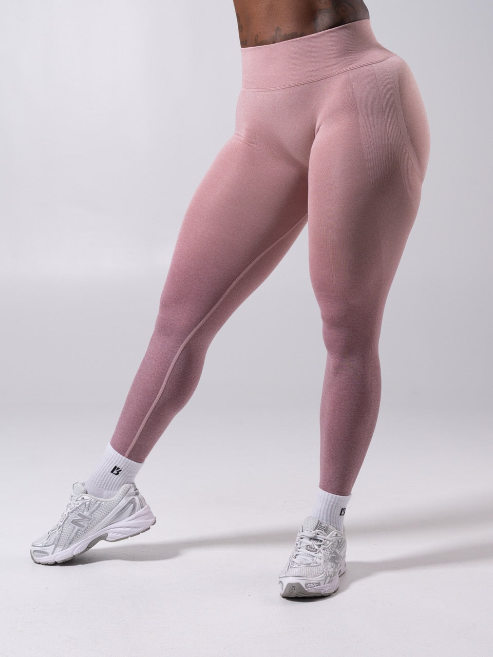 PREORDER** Miracle Seamless Hip Rise Legging - Heather Rose Ombre