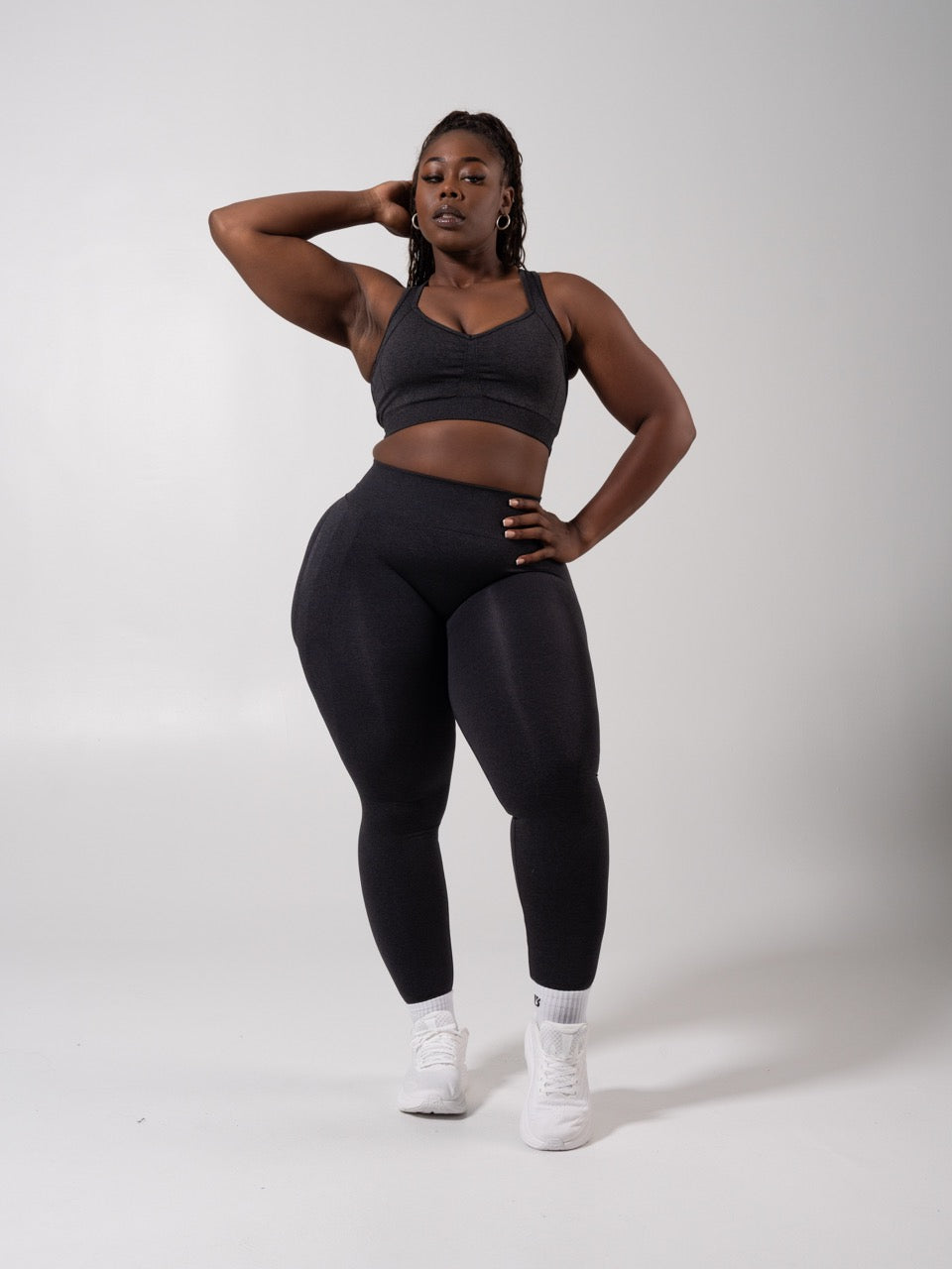 **PREORDER** Miracle Seamless Hip Rise Legging - Heather Charcoal