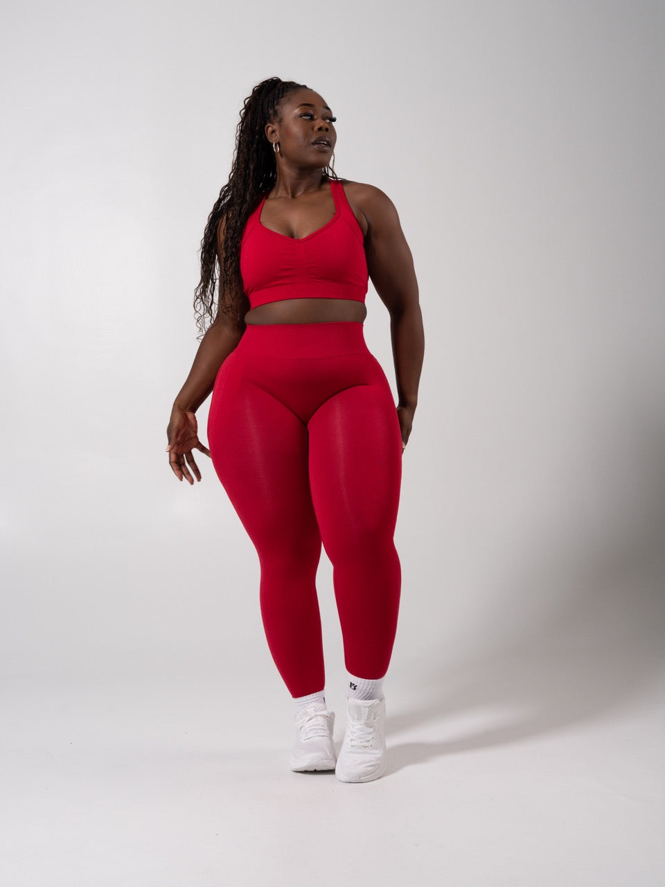 **PREORDER** Vida Seamless Sports Bra - Heather Lipstick Red