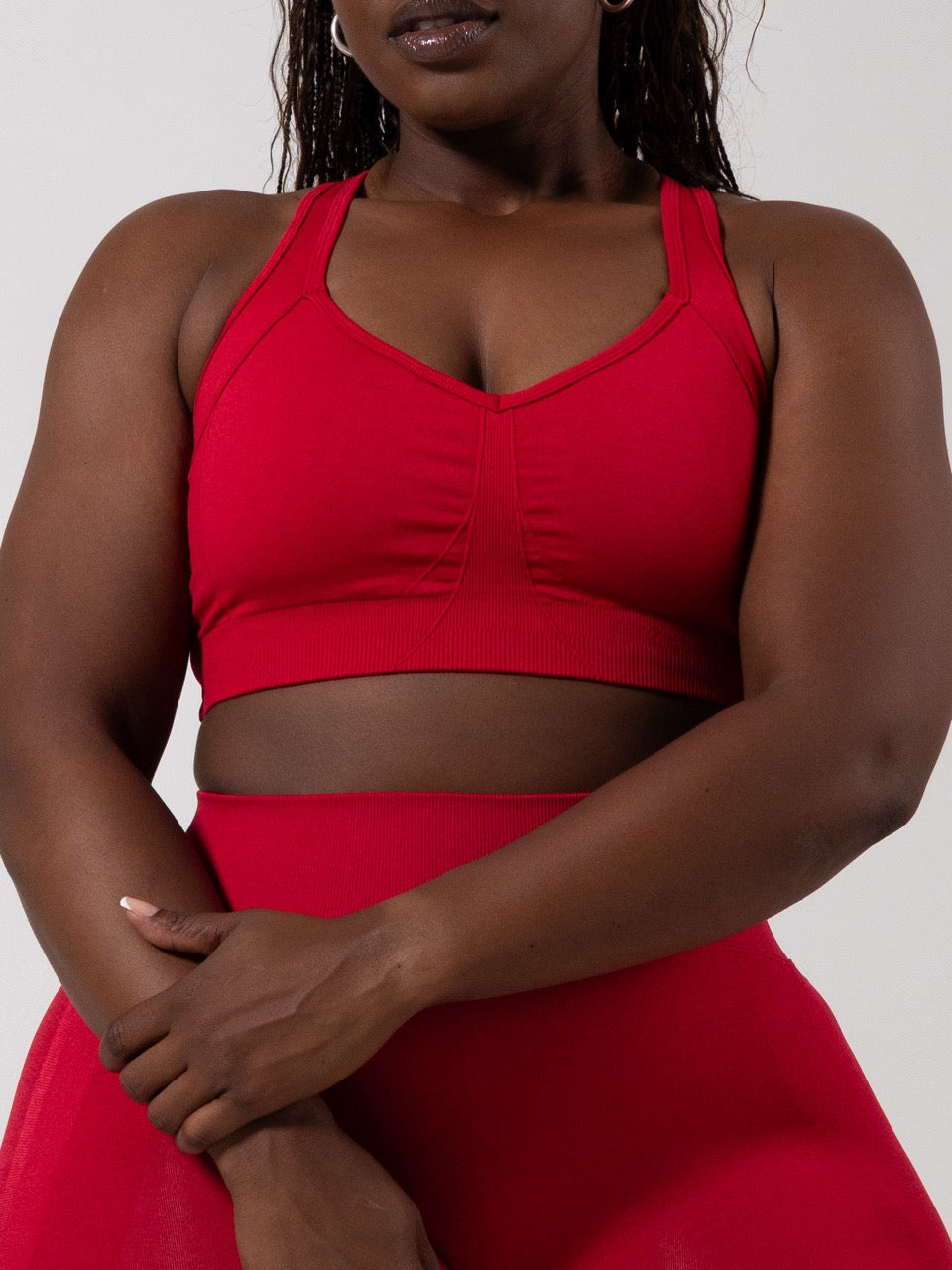 **PREORDER** Vida Seamless Sports Bra - Heather Lipstick Red