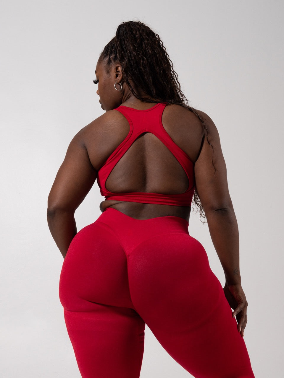 **PREORDER** Vida Seamless Sports Bra - Heather Lipstick Red