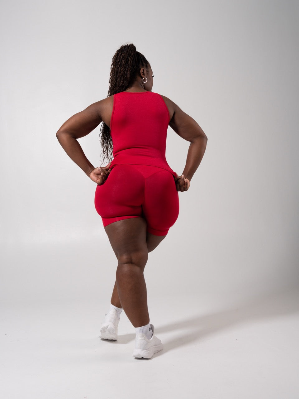 **PREORDER** Shape Seamless Hip Tank - Heather Lipstick Red