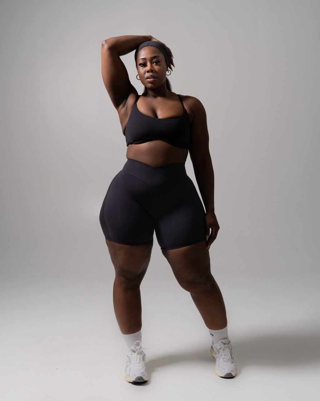 Siren Scrunch Short 7" - Onyx Black