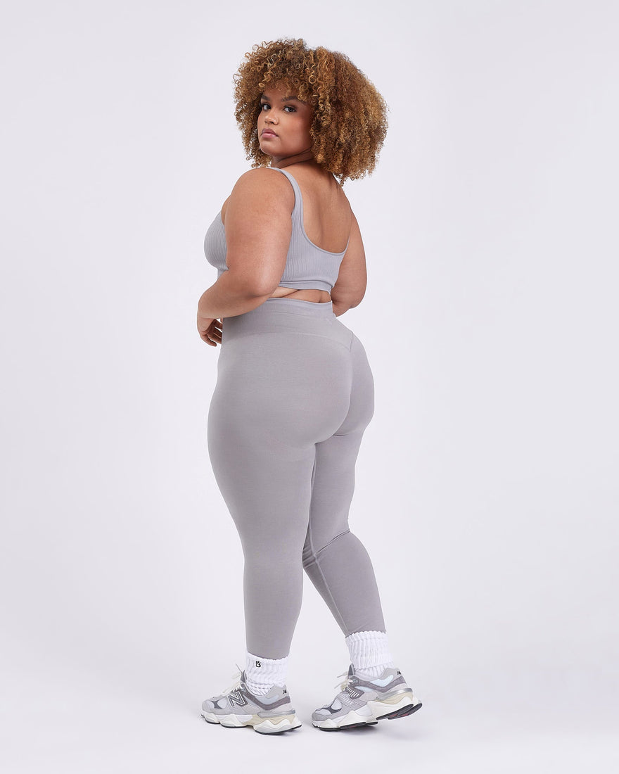 Scoop Seamless Sports Bra - Earl Grey