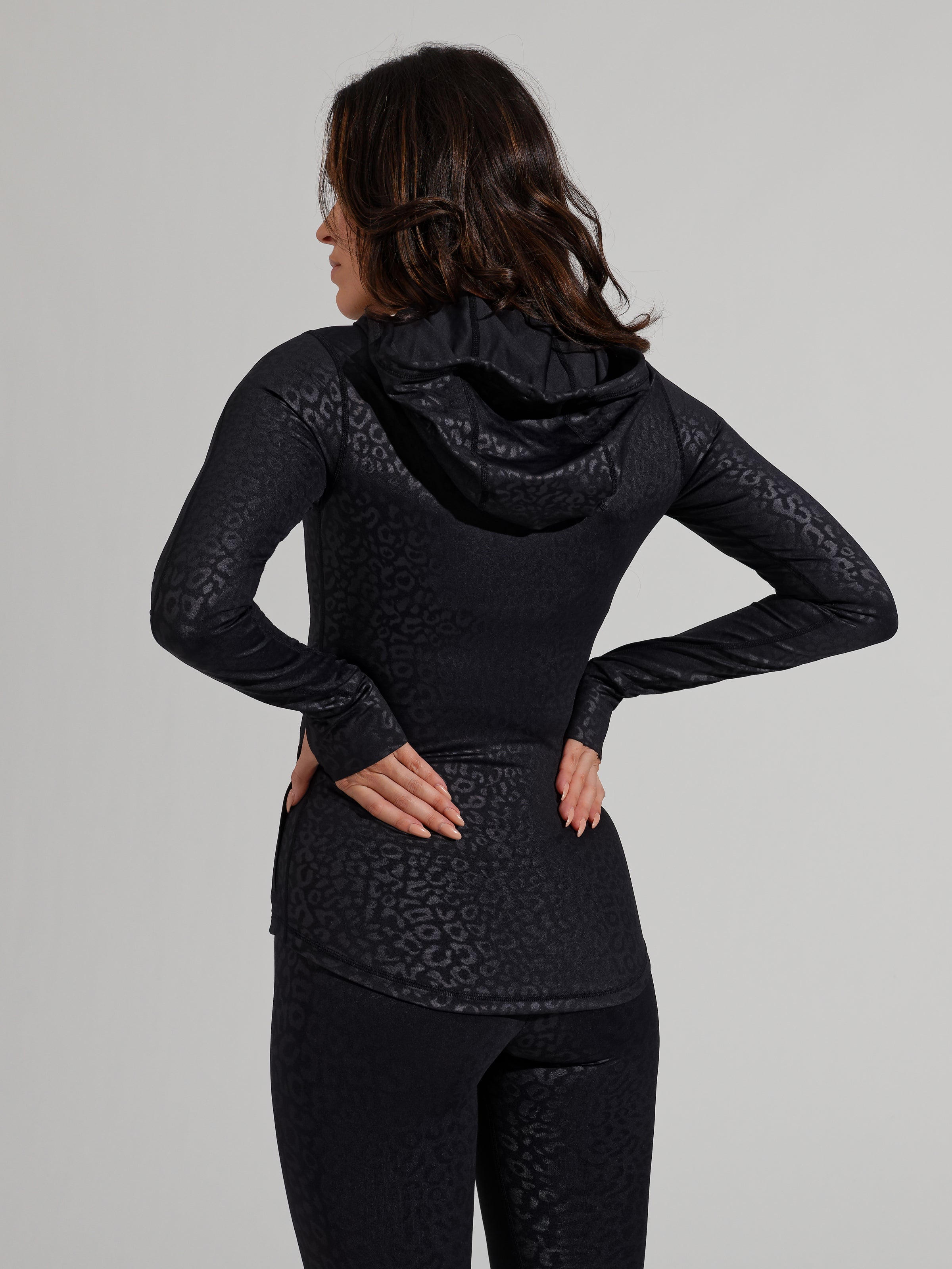 Core Jacket Black Leopard Buffbunny Canada