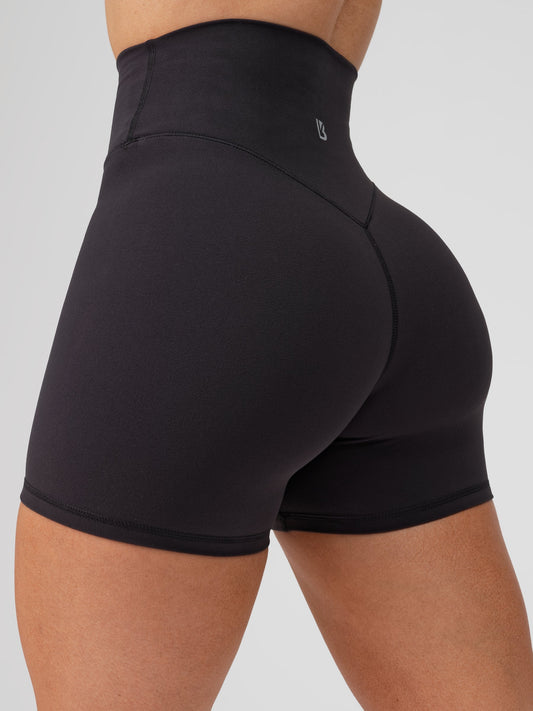 Rosa Short - Onyx Black